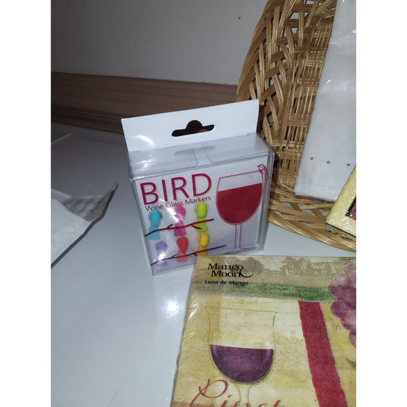 Wine Lovers Set Gift Tags Hand Towel Napkins Wine Markers Cocktail Shaker - Picture 10 of 10